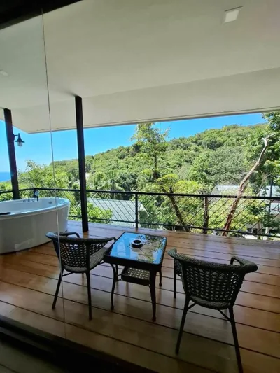Deluxe Double Room with Bath — Emerald Gulf Resort Koh Tao